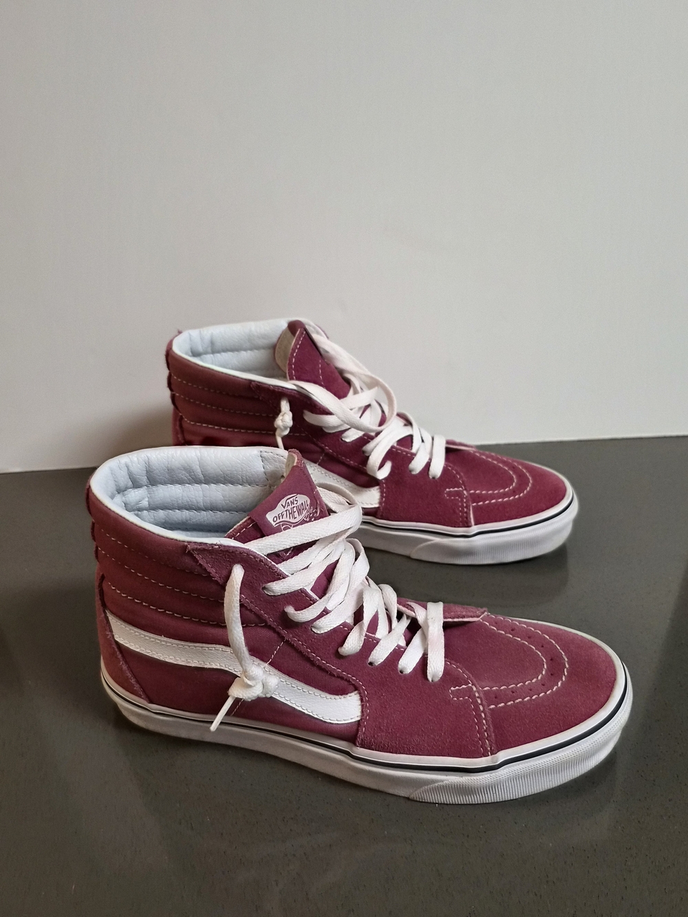 Vans Sk8-Hi Men’s Burgundy Suede Skate Sneakers